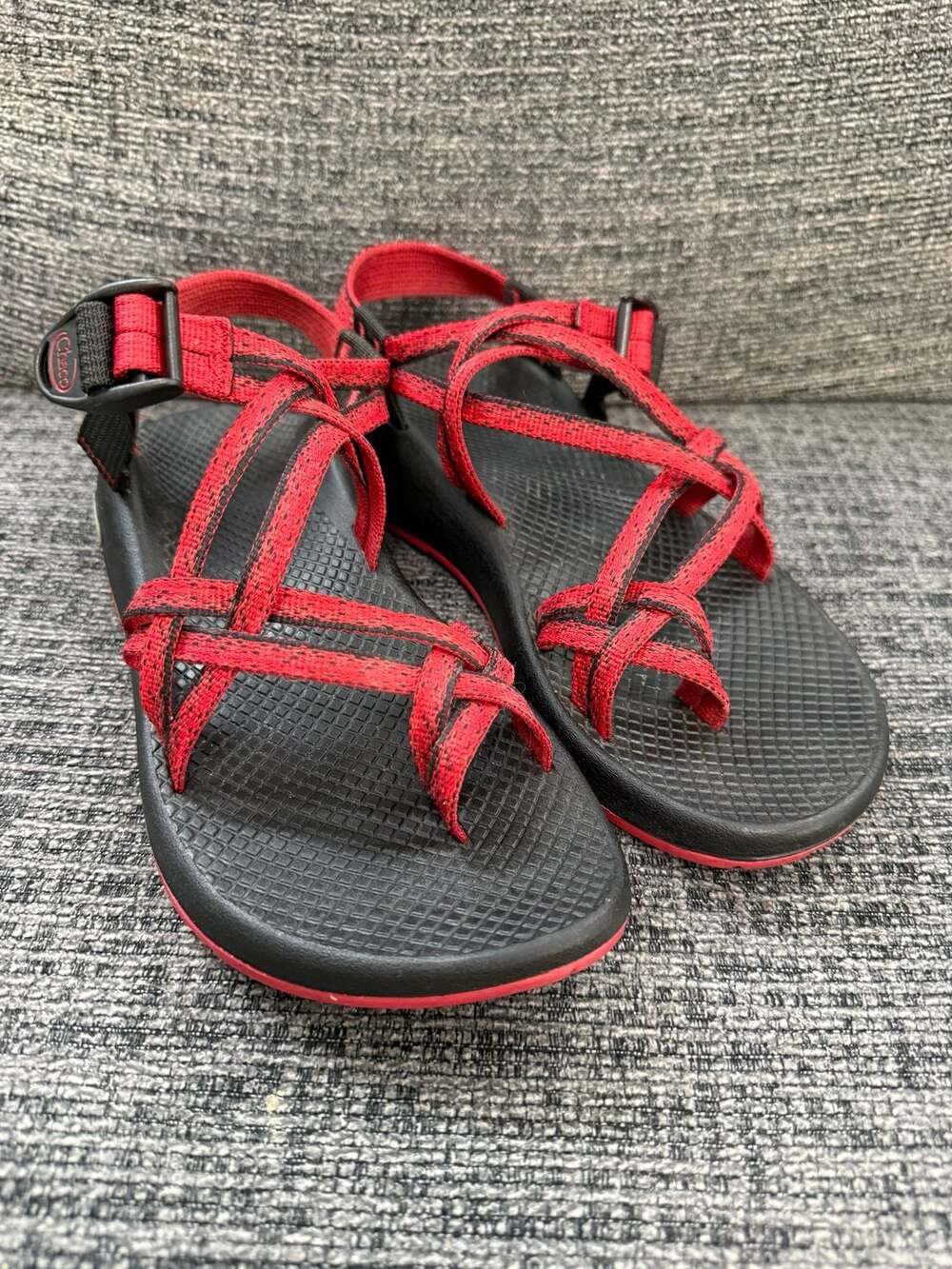 Chaco ZX/2 Classic Women's Size 8 Red Black Strappy Sandals